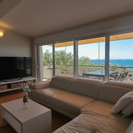 Seaview And Terrace 222